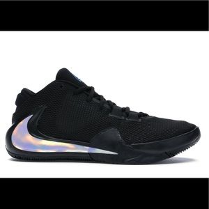 NWT Nike Zoom Black Sneaker Holographic Swoosh